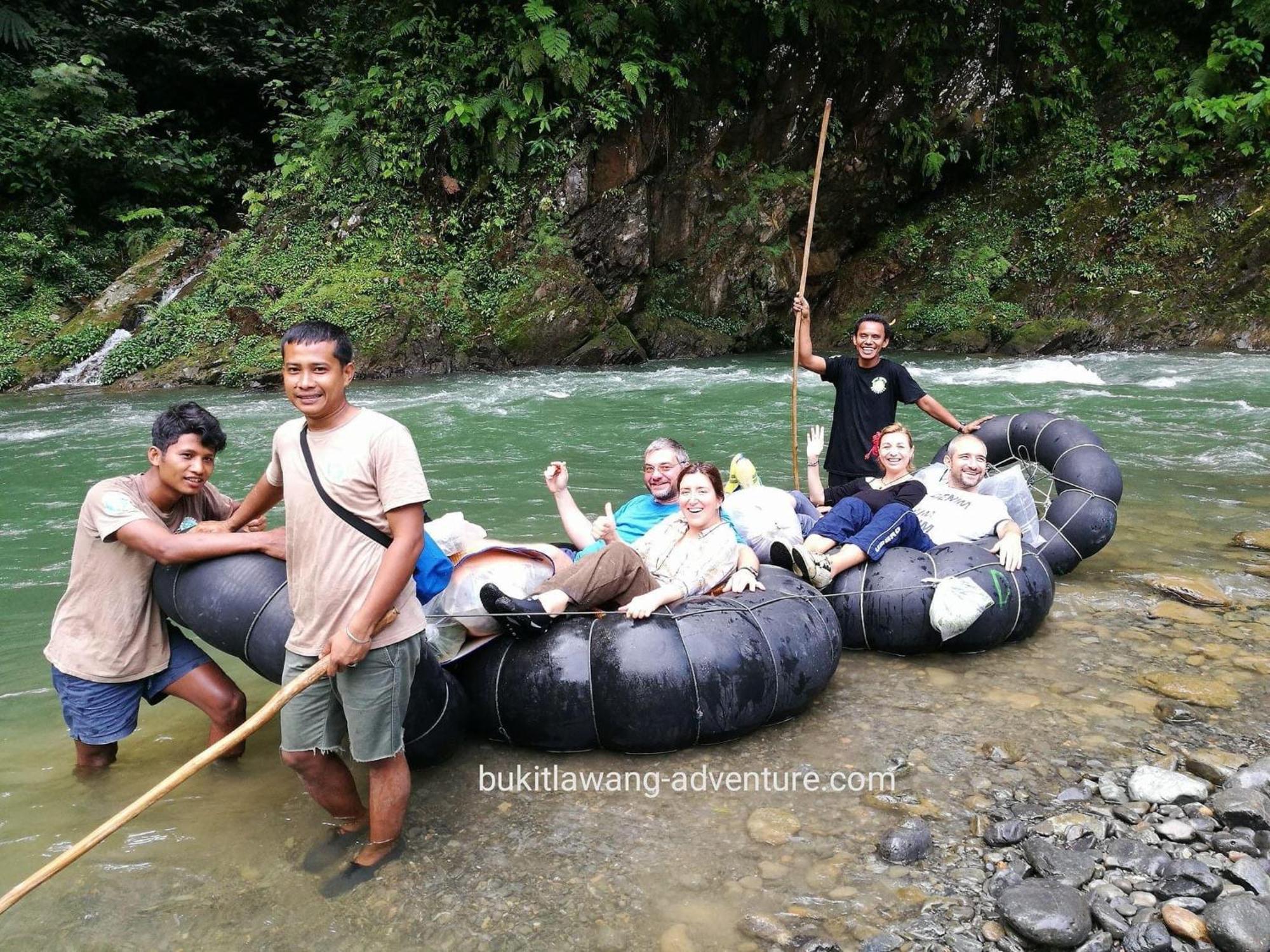 Gino'S Place - Guest House & Jungle Trekking Bukit Lawang Ngoại thất bức ảnh